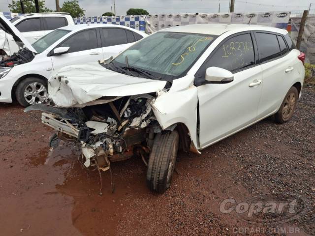 2020 TOYOTA YARIS 