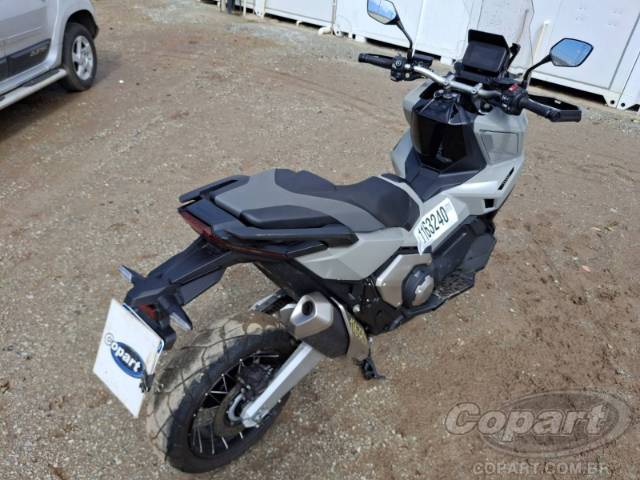 2026 HONDA X-ADV 
