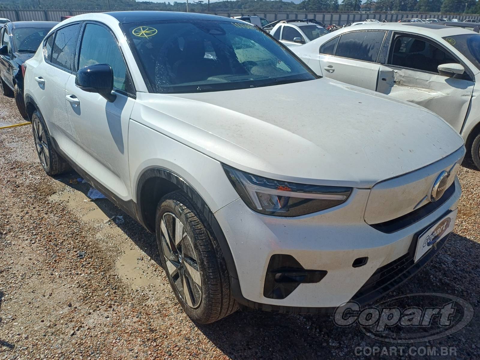 2024 VOLVO C40
