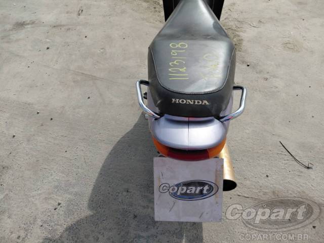2004 HONDA C 100 