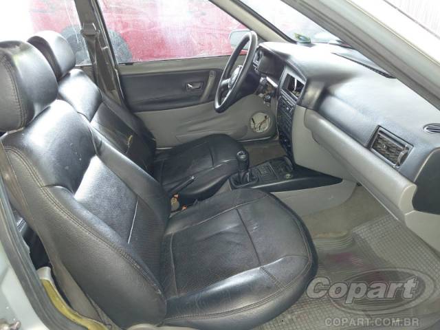 2001 VOLKSWAGEN SANTANA 