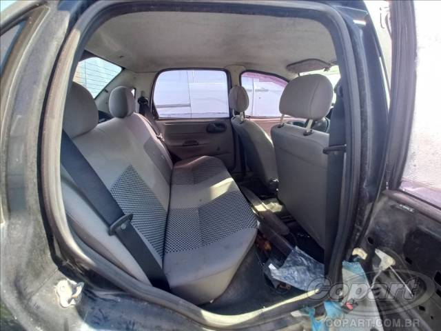 2010 CHEVROLET CLASSIC 