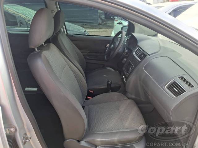 2011 VOLKSWAGEN FOX 