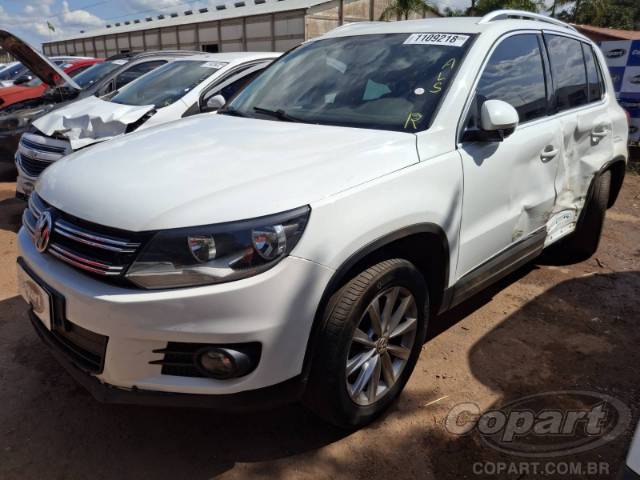 2015 VOLKSWAGEN TIGUAN 