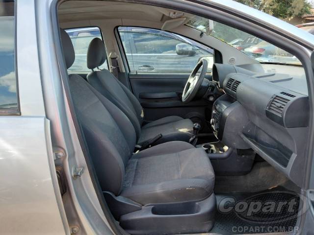 2005 VOLKSWAGEN FOX 