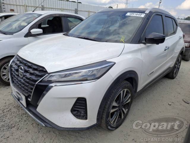 2022 NISSAN KICKS 