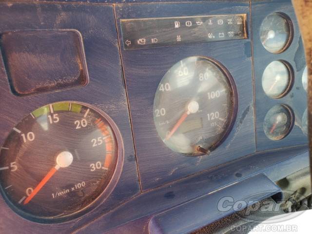 2001 VOLKSWAGEN 17.220 