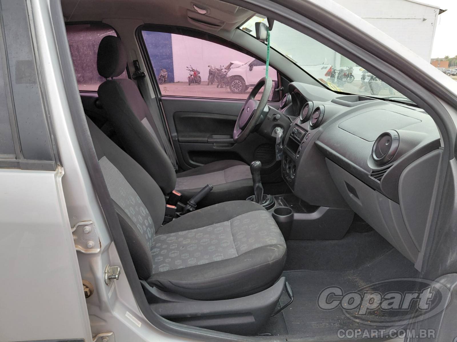 2013 FORD FIESTA — foto 5 de 10