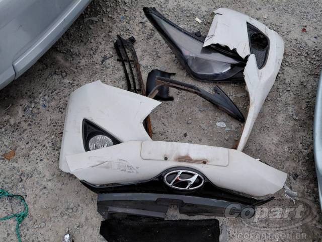 2015 HYUNDAI HB20S 