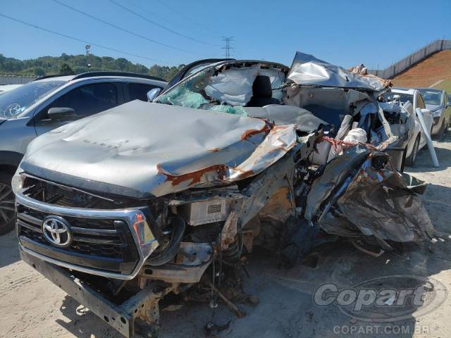 2019 TOYOTA HILUX CD 