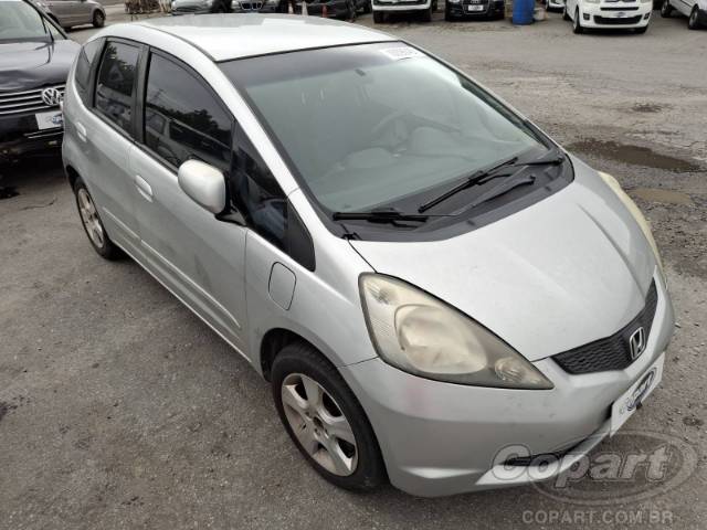 2010 HONDA FIT 
