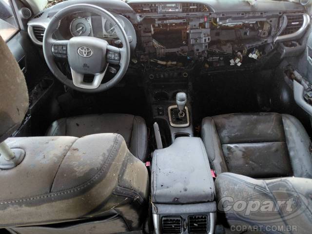 2021 TOYOTA HILUX CD 
