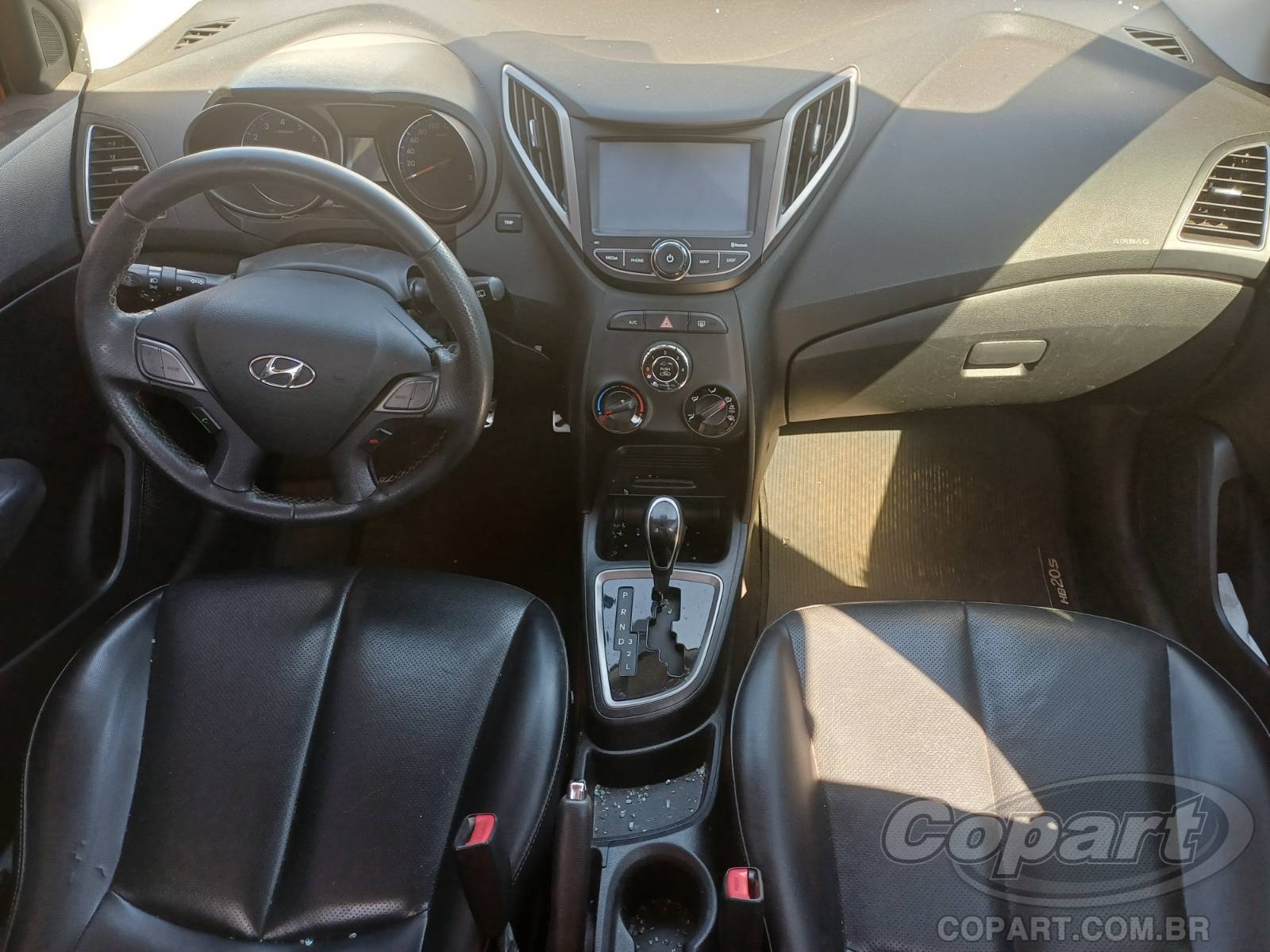 Foto 9 de 10: 2015 HYUNDAI HB20