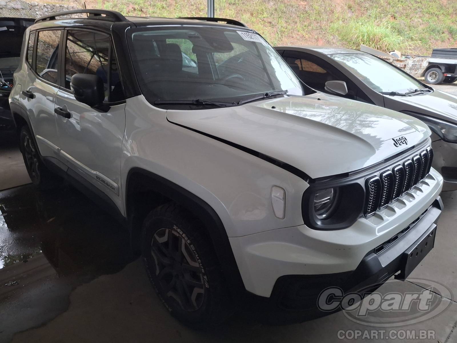 Jeep Renegade 2025 em leilão