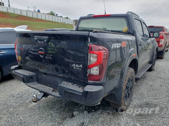 2023 NISSAN FRONTIER CD 