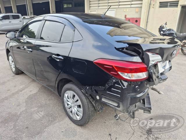 2024 TOYOTA YARIS SEDA 