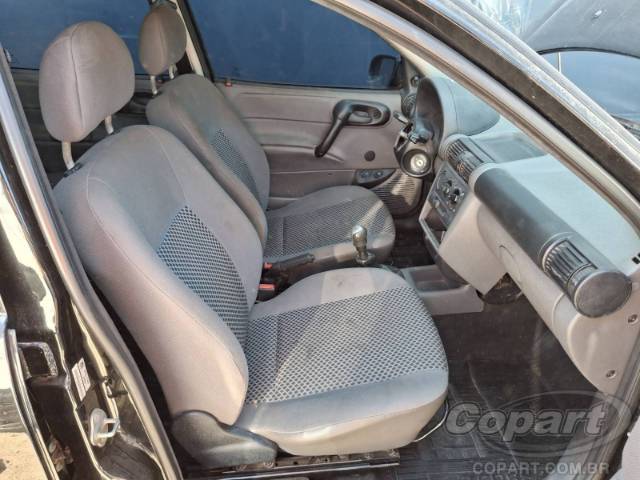 2010 CHEVROLET CLASSIC 