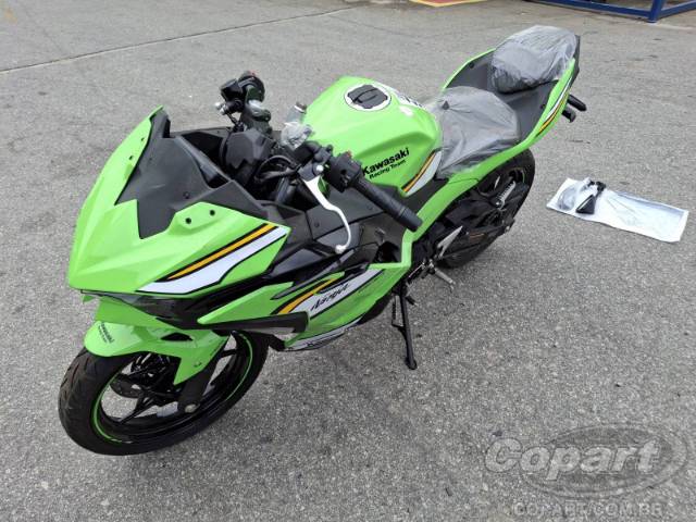 2025 KAWASAKI NINJA 500 