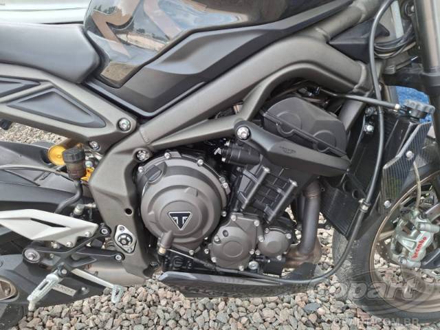 2023 TRIUMPH STREET TRIPLE 