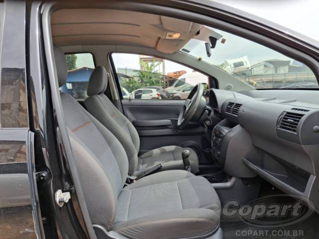 2009 VOLKSWAGEN FOX 