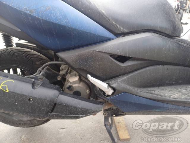 2021 YAMAHA XMAX 