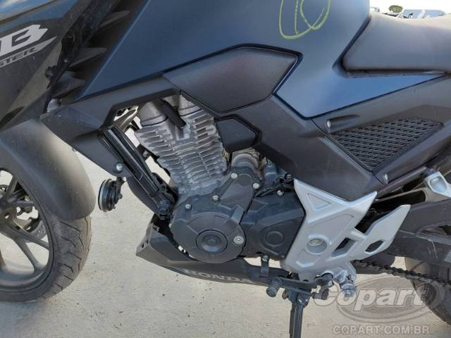 2025 HONDA CB 300F 