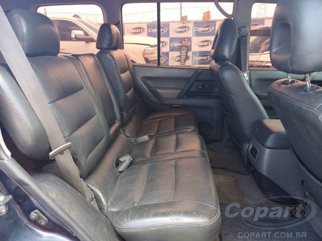 2002 MITSUBISHI PAJERO FULL 