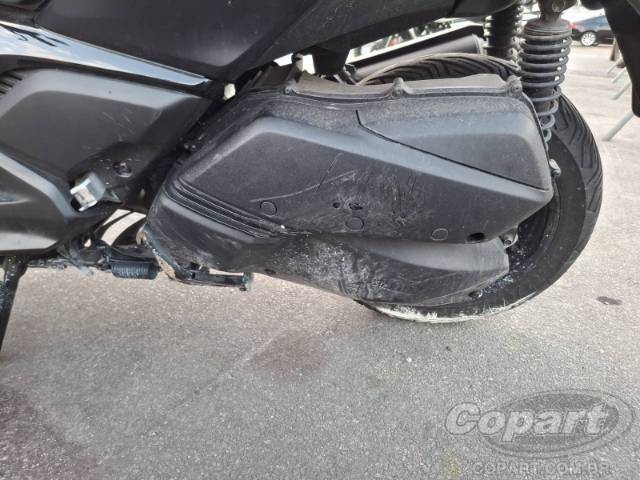2025 YAMAHA XMAX 