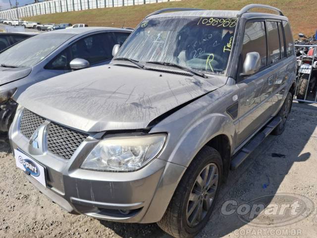 2015 MITSUBISHI PAJERO TR4 