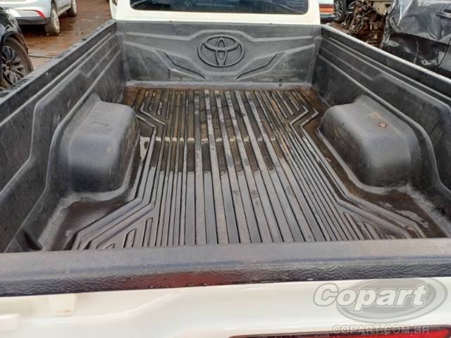 2025 TOYOTA HILUX CS 