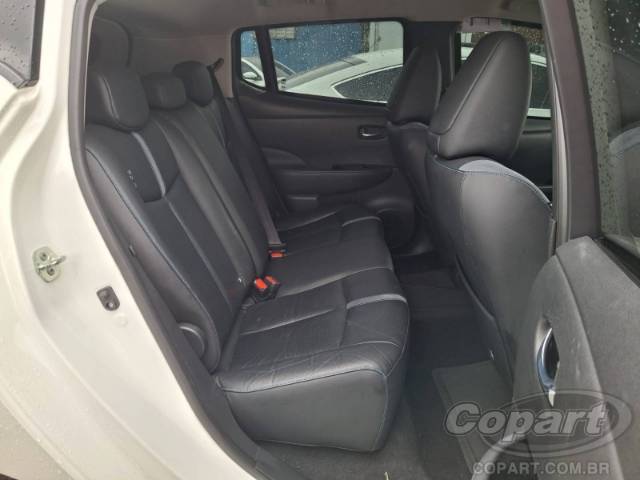 2020 NISSAN LEAF 