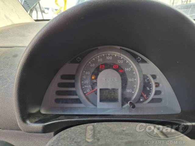 2005 VOLKSWAGEN FOX 