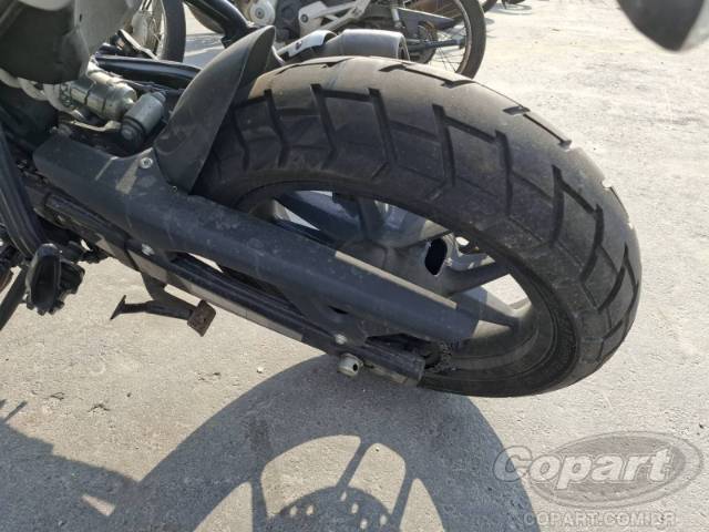 2026 ROYAL ENFIELD Guerrilla 