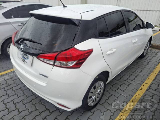 2022 TOYOTA YARIS 