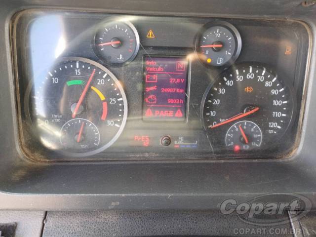 2015 VOLKSWAGEN CONSTELLATION 