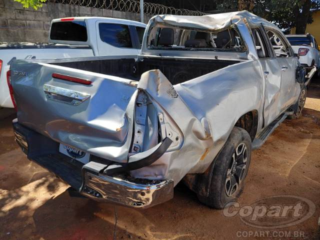 2022 TOYOTA HILUX CD 