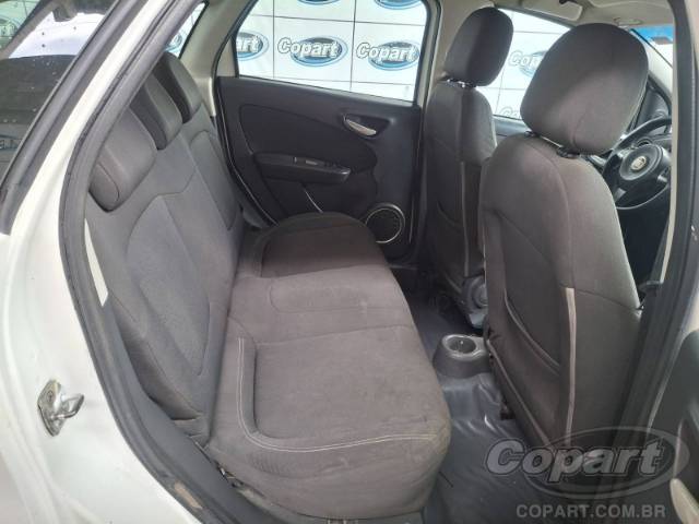 2016 FIAT GRAND SIENA 