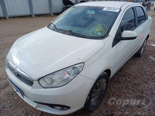 2015 FIAT GRAND SIENA 