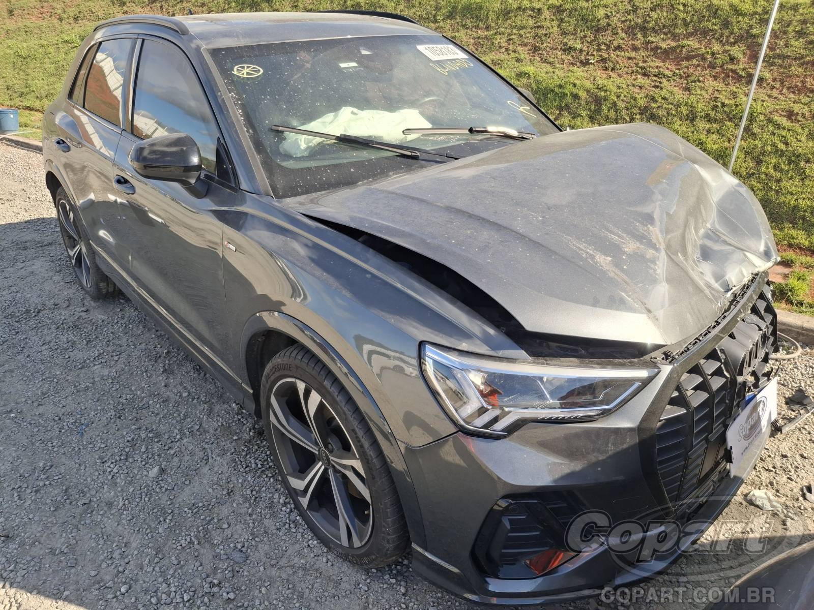 Veículo Audi Q3 AUDI Q3 40 TFSI 2.0 16V TFSI Turbo 2023 2024 em leilão