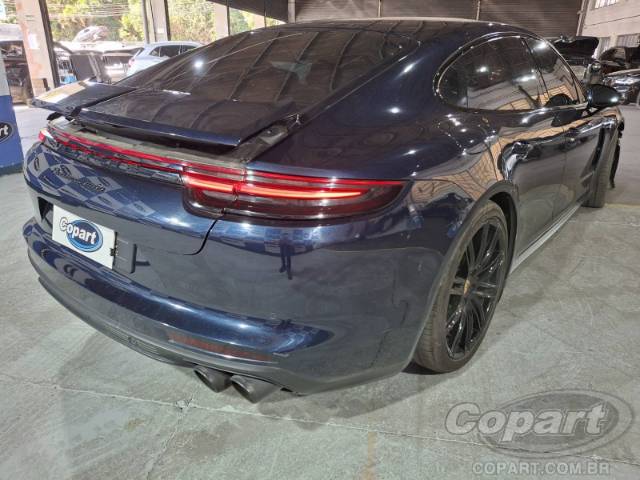 2017 PORSCHE PANAMERA 