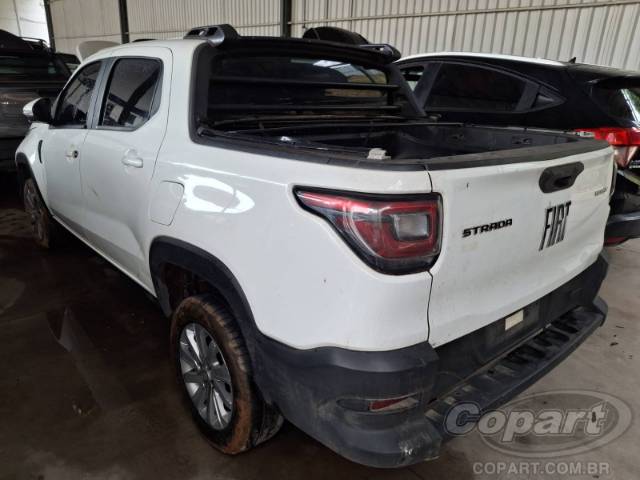 2022 FIAT STRADA CD 