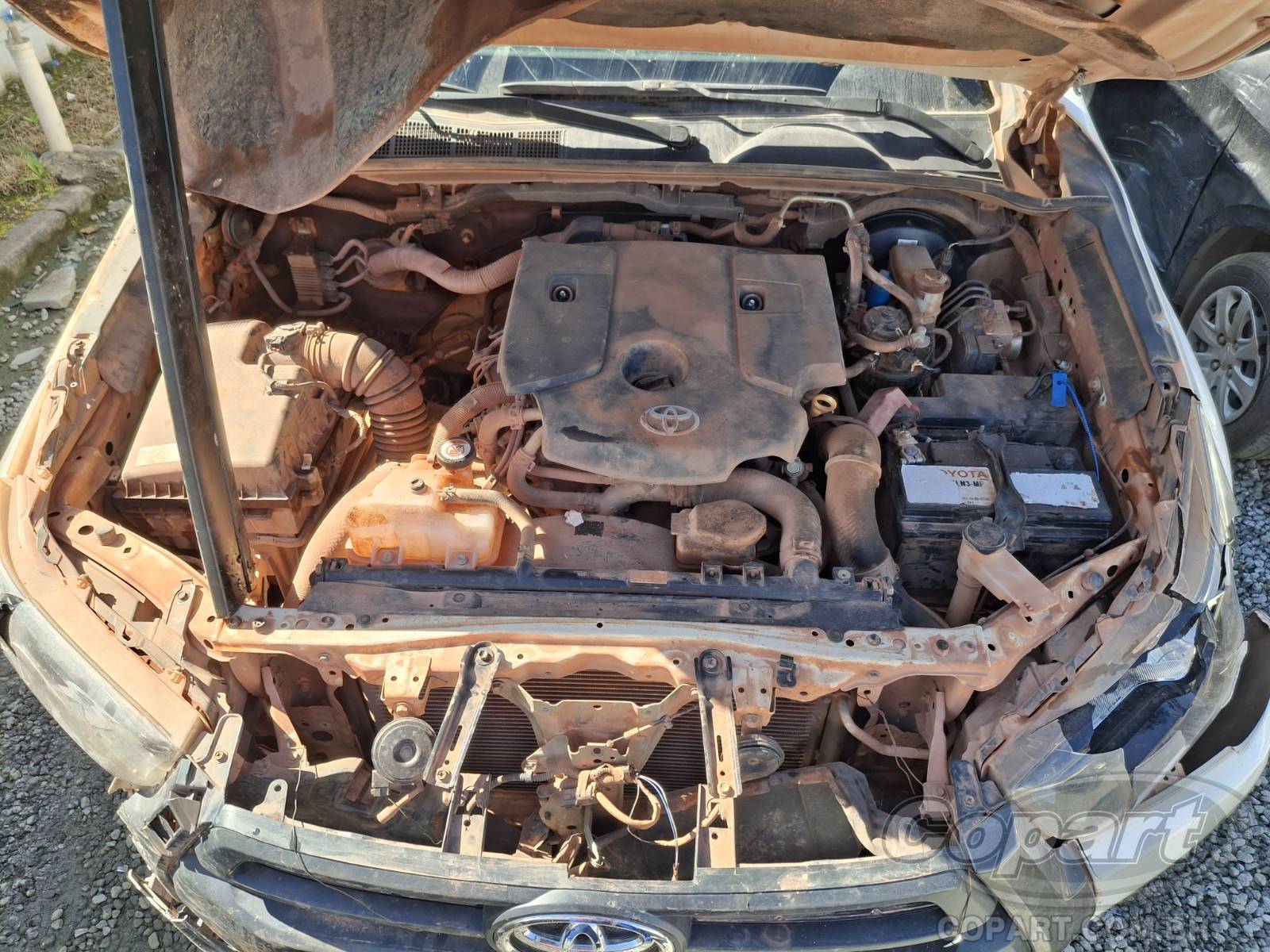 2025 TOYOTA HILUX CD — foto 7 de 15