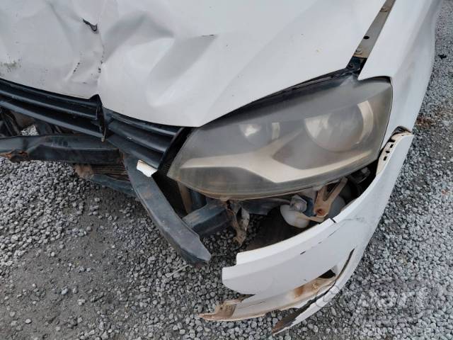 2014 VOLKSWAGEN FOX 