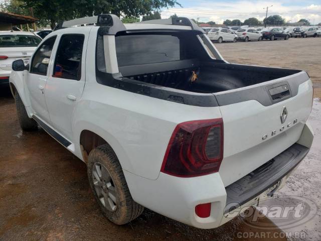 2022 RENAULT DUSTER OROCH 