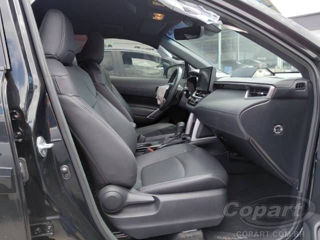 2024 TOYOTA COROLLA CROSS 