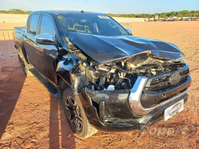 2025 TOYOTA HILUX CD 