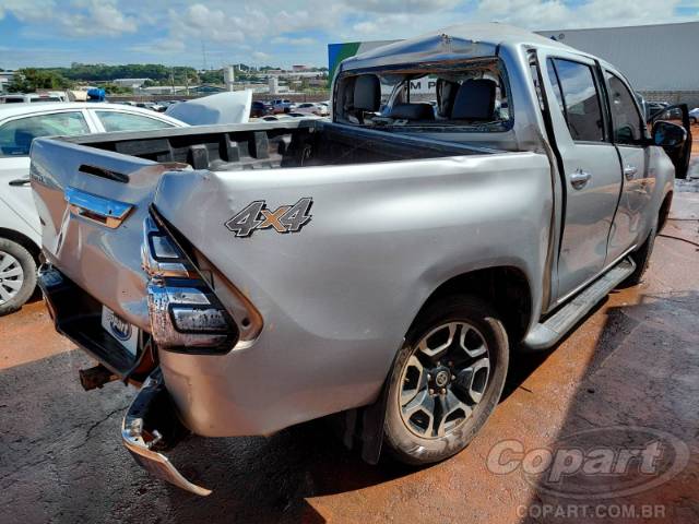 2024 TOYOTA HILUX CD 