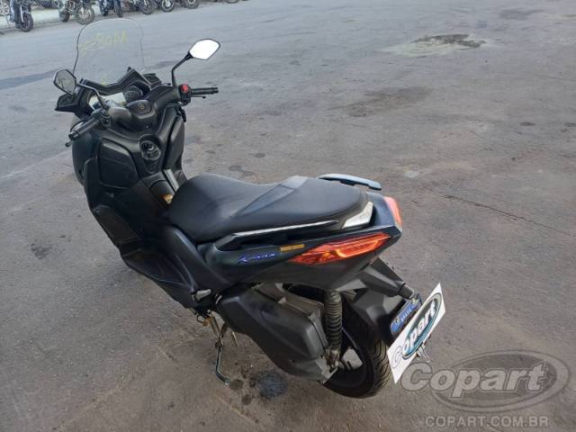 2023 YAMAHA XMAX 