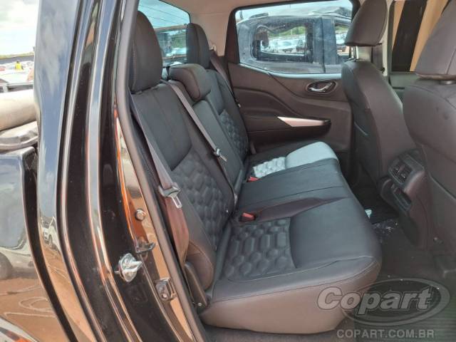 2025 NISSAN FRONTIER CD 