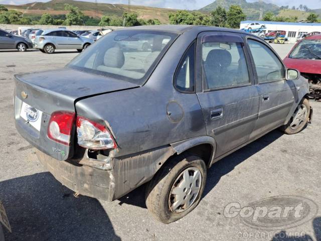 2011 CHEVROLET CLASSIC 